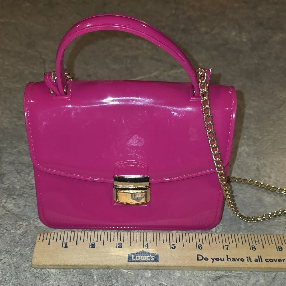 (J8) Source Unknown Pink and Gold Crossbody Bag with Glossy Finish